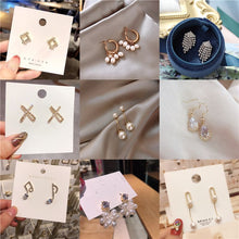 Load image into Gallery viewer, South Korea Earrings Temperament Earrings New It Girl Earrings Long Cold Wind Simple Autumn and Winter er shi pin