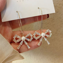 Load image into Gallery viewer, South Korea Earrings Temperament Earrings New It Girl Earrings Long Cold Wind Simple Autumn and Winter er shi pin