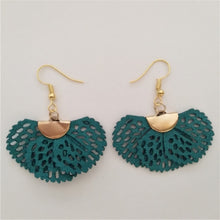 Load image into Gallery viewer, New Korean Style fan-shaped Grid Flower Stud Earrings For Women Fashion Summer Accessories Elegant Sweet
