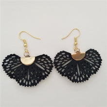 Load image into Gallery viewer, New Korean Style fan-shaped Grid Flower Stud Earrings For Women Fashion Summer Accessories Elegant Sweet
