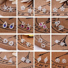 Load image into Gallery viewer, Women Exquisite Small Stud Earrings Crystal Simlated Pearl Earring For Women Fashion Jewelry pendientes Oorbellen Brincos
