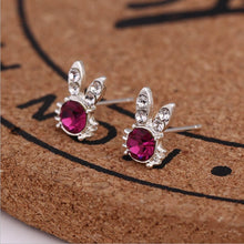 Load image into Gallery viewer, Women Exquisite Small Stud Earrings Crystal Simlated Pearl Earring For Women Fashion Jewelry pendientes Oorbellen Brincos
