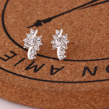 Load image into Gallery viewer, Women Exquisite Small Stud Earrings Crystal Simlated Pearl Earring For Women Fashion Jewelry pendientes Oorbellen Brincos

