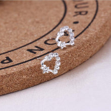 Load image into Gallery viewer, Women Exquisite Small Stud Earrings Crystal Simlated Pearl Earring For Women Fashion Jewelry pendientes Oorbellen Brincos
