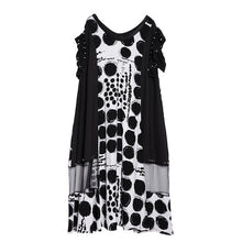 Load image into Gallery viewer, [EAM] Women Black Dot Printed Nailed Big Size Dress New Round Neck Short Sleeve Loose Fit Fashion Tide Spring Summer 2020 JG623
