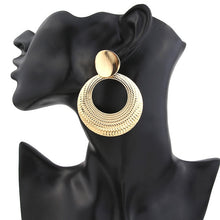 Load image into Gallery viewer, Simple fashion gold color Silver plated geometric big round Clip earrings for women fashion big hollow Ear clip jewelry
