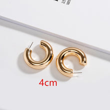 Load image into Gallery viewer, HUANZHI 2020 New Minimalist Gold Metal Large Small Circle Geometric Round C shape Hoop Earrings for Women Girls Jewelry

