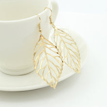 Load image into Gallery viewer, 2020 Pendientes Mujer new fashion temperament wholesale jewelry hollow metal leaf ladies long fashion temperament earrings
