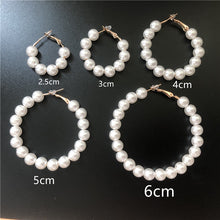 Load image into Gallery viewer, 2019 new Trendy Elegant Created Big Simulated Pearl Earrings String Statement Dangle Statement Multiple Pearls CircleEarrings
