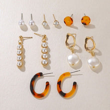 Load image into Gallery viewer, DAXI Bohemian Big Gold Hopp Earrings For Women Trendy Pearl Earring Hoops Fashion Korean Acrylic Women Earings Set Jewelry 2020
