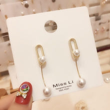 Load image into Gallery viewer, South Korea Earrings Temperament Earrings New It Girl Earrings Long Cold Wind Simple Autumn and Winter er shi pin
